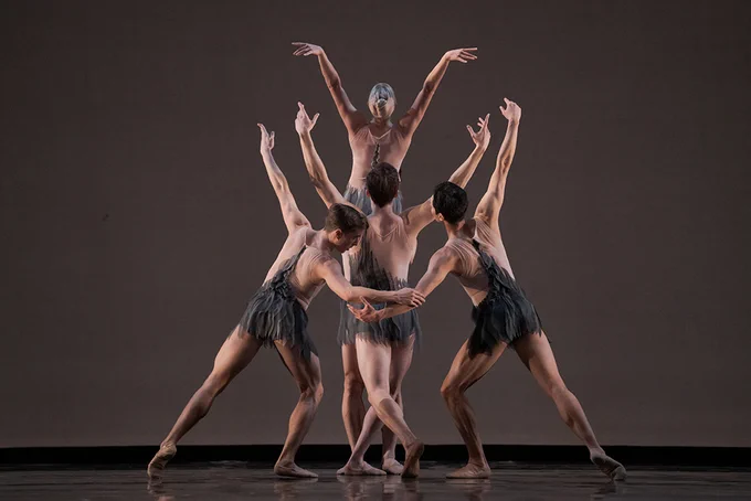 Artists of the Ballet. Photo by Karolina Kuras.
