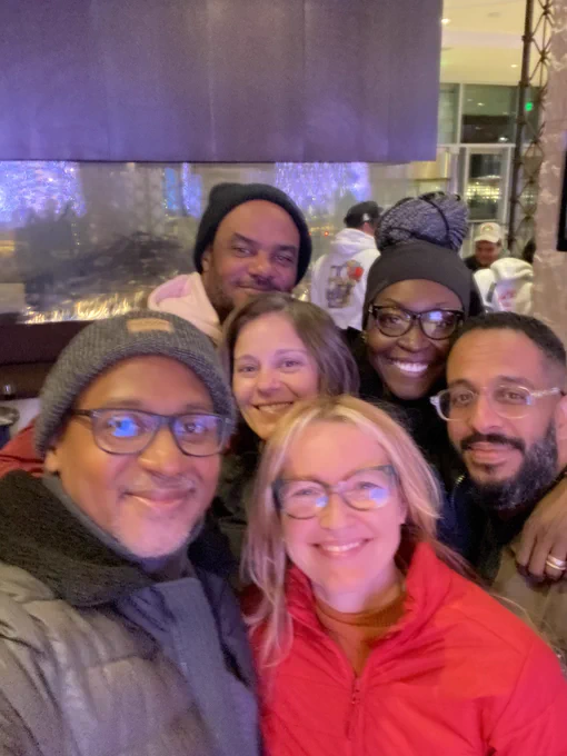 Epic fun night catching up with the fam, minus-1 and meeting a new member @sxsw . ❤️ these humans! @mbrianaepler @sianmorson @robertmurray @namnum #SXSW2022 #SXSW