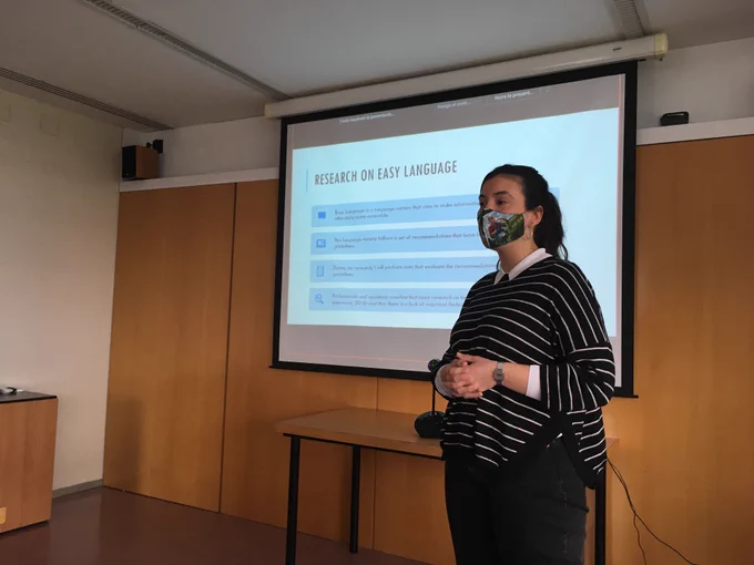 Mariona González Sordé. Slide: research on easy language.