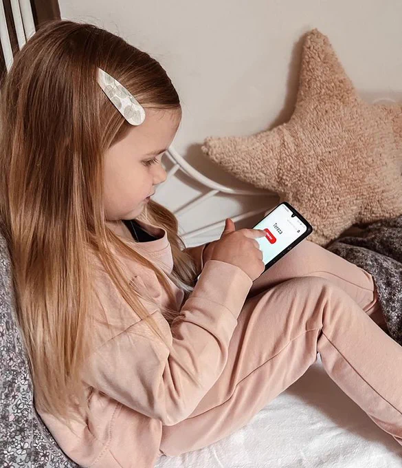KOBI is een eReader die passende ondersteuning biedt tijdens het lezen. Het combineert erkende methoden met innovatieve technieken die het effect van de leestrainingen meetbaar verhogen en het lezen een aangename leerervaring maakt. 