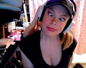 Elli dressed in black