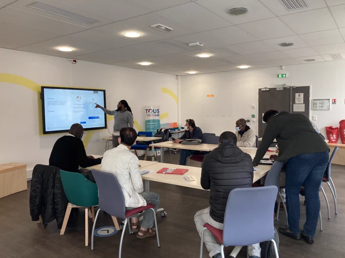 Atelier pour apprendre à s'actualiser via l'application de Pôle Emploi