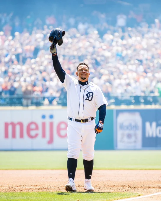 Miguel Cabrera tips his helmet to the crowd after recording his 3,000th hit