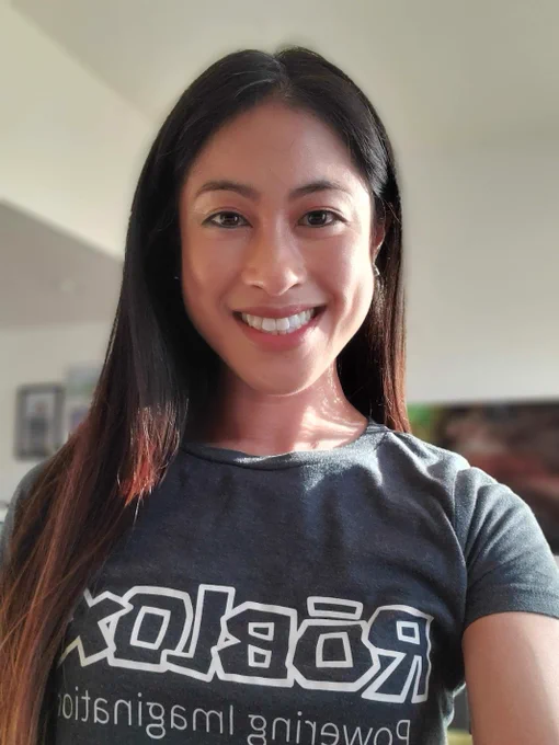 same shirt, different selfie, 5.5 years a part, still proud to rep