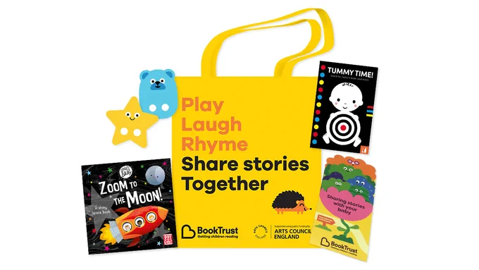 An example of a Bookstart Baby bag including puppets, a guide for parents, and the books Tummy Time and Zoom to the Moon