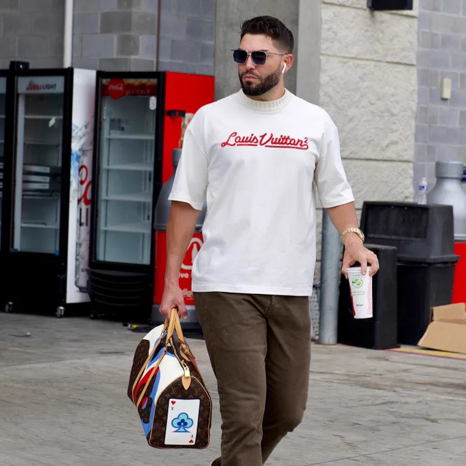 Photo of Eric Hosmer leaving Truist Stadium following the Padres 7-3 win over the Atlanta Braves.