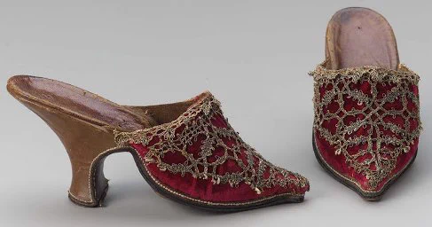 18th-century heeled mule-style slip-on shoes with red velvet