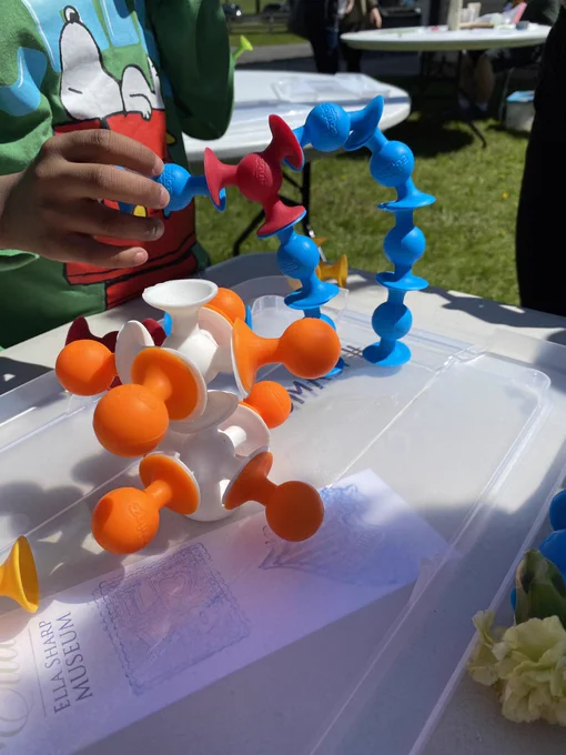 10 pieces to make a tower