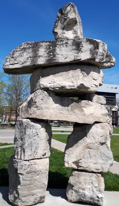 inuit statue
