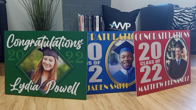Senior Grad Signs 2022