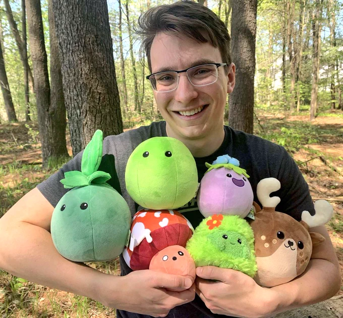 Charlie Slimecicle holding all of the forest slimes. 