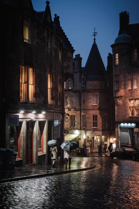 Rainy night scene from Cockburn street