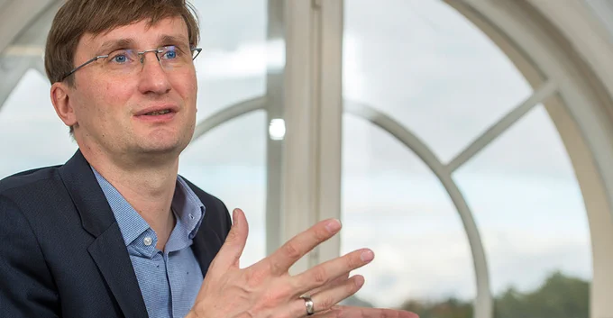 Der Militärhistoriker Prof. Dr. Sönke Neitzel