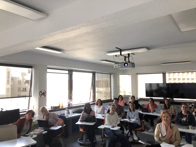 Une salle bien pleine pour cette première séance
