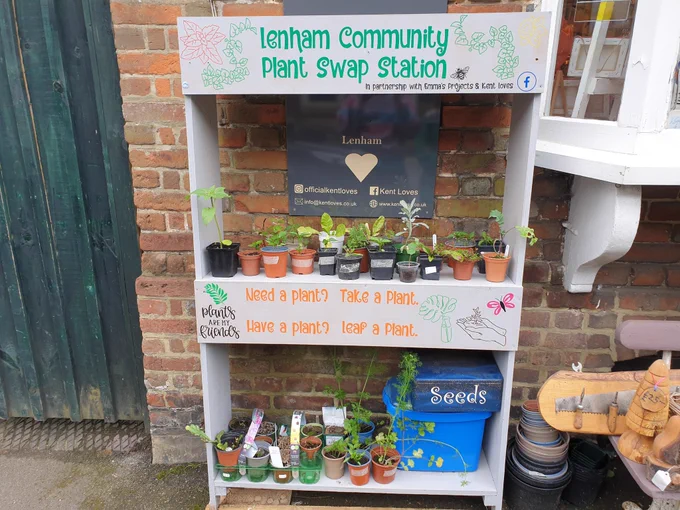 Stall with plants on 