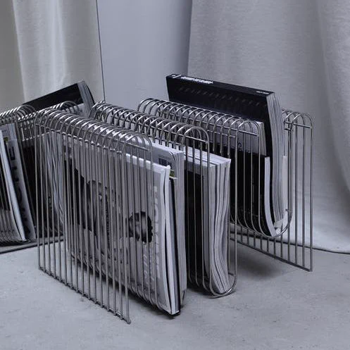 A pic with journals. Not the ones we are talking about in the tweet, but still, journals. Thanks to https://www.pexels.com/de-de/@skylar-kang/