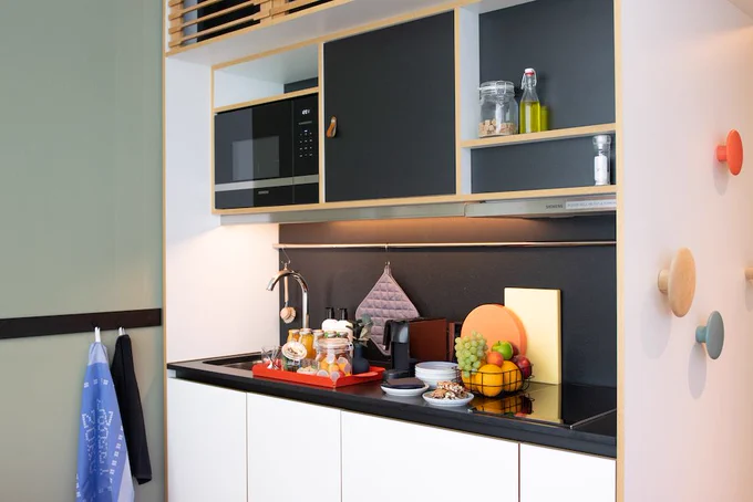 Zoku Vienna MeetingLoft kitchen.
