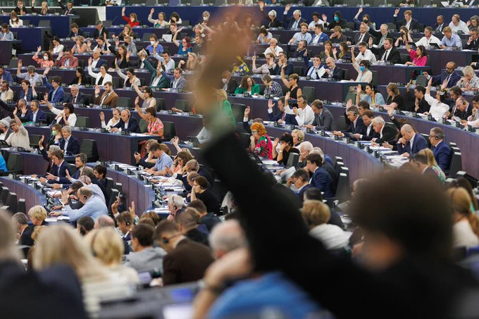 Plenary vote in Strasbourg. Copyright European Union 2022 - Source : EP. Photographer: Mathieu CUGNOT. 