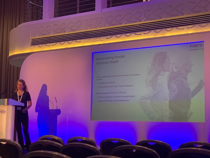 Dr Nicky Keay presenting on Women's Health at the 2022 MediConnect Conference.