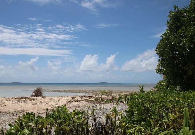Pacific leaders are urging the world’s biggest greenhouse gas emitters to cut back on carbon emissions by half as island nations such as Tuvalu, Kiribati and Marshall Islands face the worst of climate change. Image: Tuvalu govt FB/Wansolwara