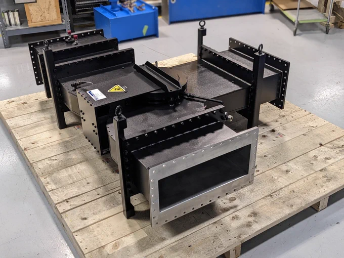 WR2300 Waveguide Circulator