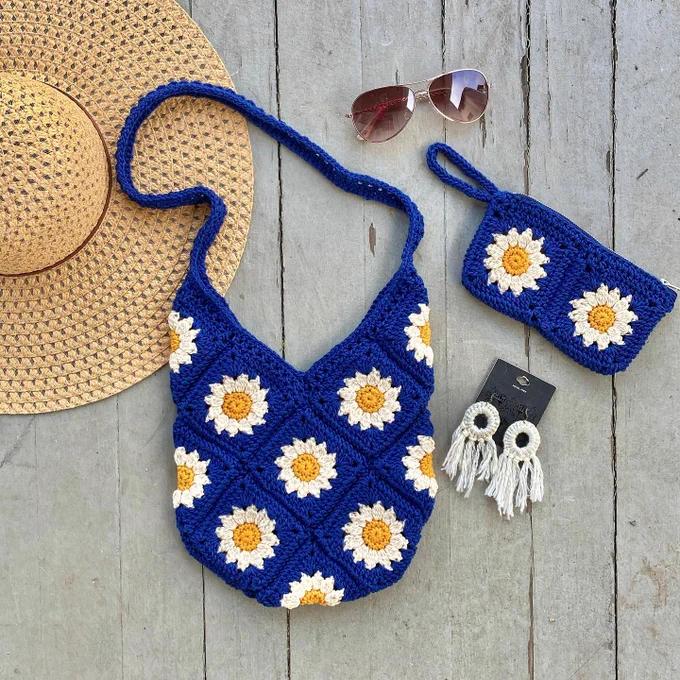 daisy pattern bag