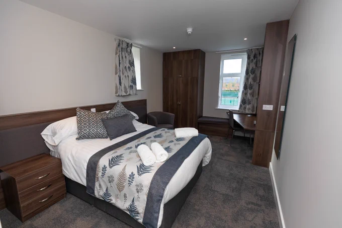 North Wing double en-suite bedroom