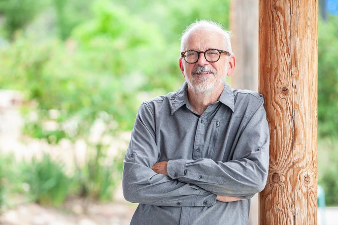 Cirrus Logic Senior Technical Fellow John Melanson Awarded 500th US Patent
Read More https://audioxpress.com/news/cirrus-logic-senior-technical-fellow-john-melanson-awarded-500th-us-patent

John Melanson, senior technical fellow at Cirrus Logic, has been granted his 500th US patent, an achievement that places him among the world’s most prolific inventors. The Academy Award-winning engineer’s core contributions are within the field of audio and electronics, particularly the analog and mixed-signal technologies that have helped transform the analog world around us into the digital signals at the heart of today’s most advanced products.
#audionetworking #poweramplifiers #audioinnovations #processingalgorithms #switchedmodepowersupplies