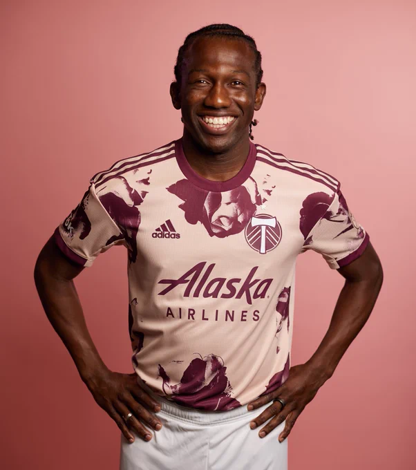 Image of Diego Chara in our Heritage Rose Kit