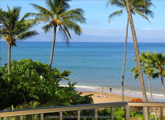 The beach is this close! ID 1498 OwnerDirect.com