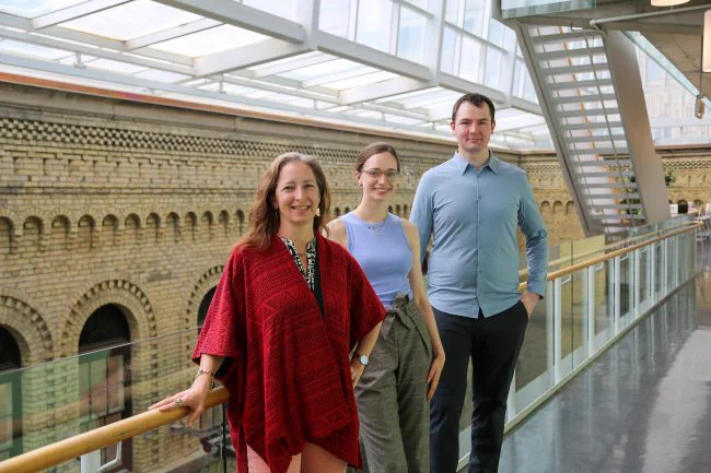 Professor Molly Shoichet (ChemE, BME), Laura Bahlmann (BME PhD candidate) and Dr. Alexander Baker (ChemE, BME) stand together at the Terrence Donnelly Centre for Cellular & Biomolecular Research. (Photo: Safa Jinje)