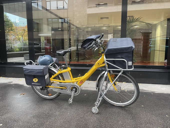 French La Poste bike