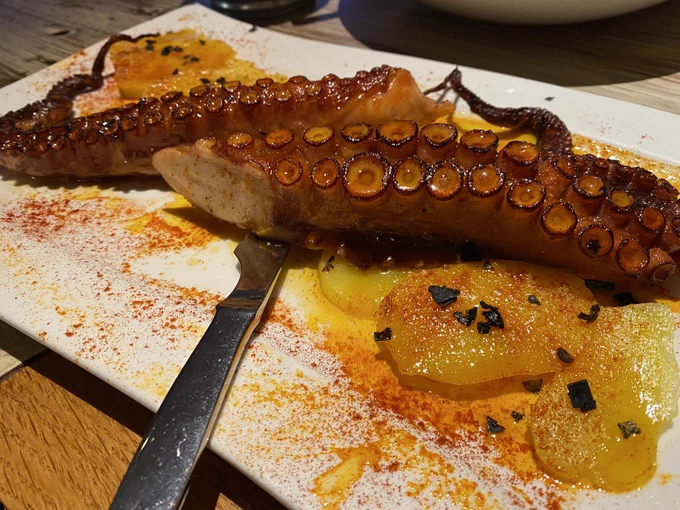 A plate of grilled octopus from El Hórreo, Noja