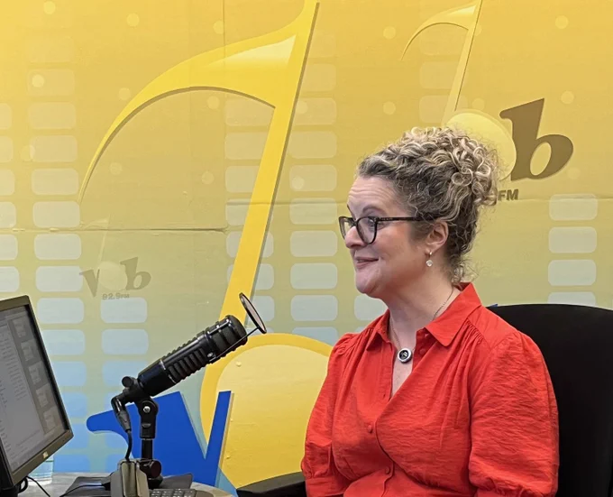 Anna at the Starcom radio show.