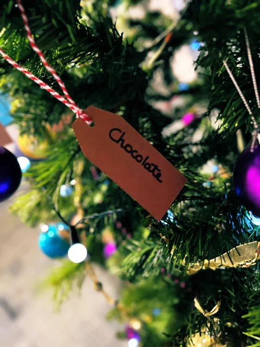 A tag saying chocolate