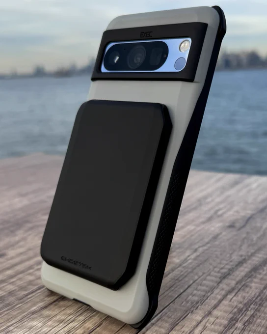Pixel 8 Pro Wallet Case with Detachable Card Holder