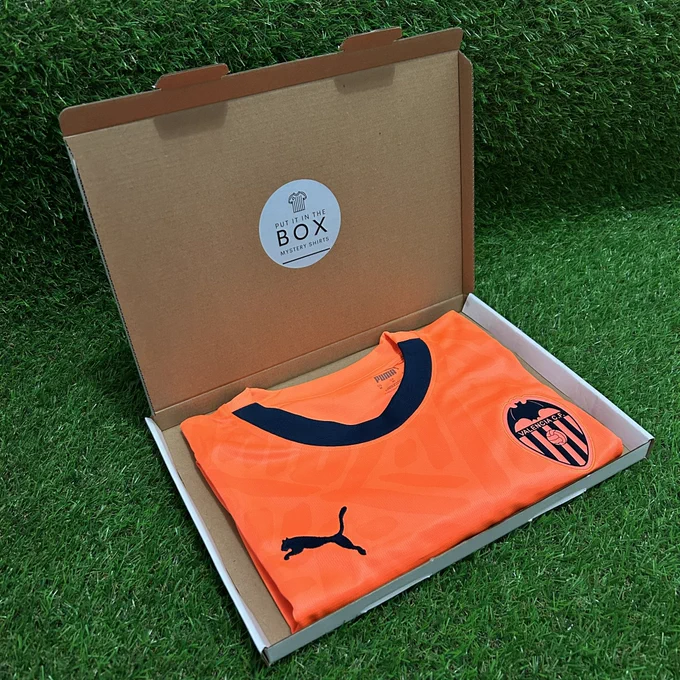 Valencia 23/24 third shirt