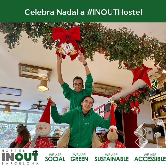 🎄 𝗖𝗲𝗹𝗲𝗯𝗿𝗮 𝗡𝗮𝗱𝗮𝗹 𝗮 𝗜𝗡𝗢𝗨𝗧 𝗛𝗼𝘀𝘁𝗲𝗹  #Barcelona 🎄
A #INOUTHostel  el #Nadal es viu de manera especial. Som un Centre Especial de Treball per a hostaleria i restauració, pioners a Europa en tenir un 90% de treballadors amb discapacitat a la nostra plantilla, gràcies a #icariainiciativessocials