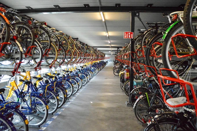 bicycle parking in Dordrecht