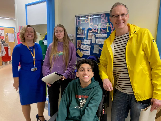 Anita, young people and parent on Kingfisher Ward