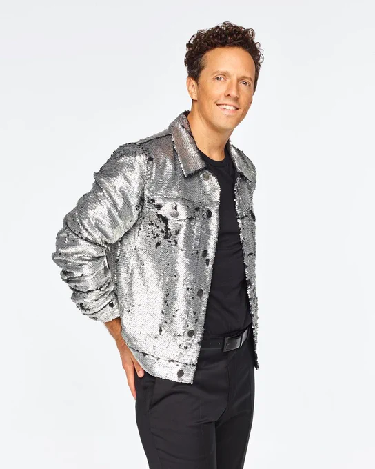 We’re so excited for @jason_mraz's performance tonight on Dancing with the Stars! 🕺 Let’s help Jason win the Len Goodman Mirrorball Trophy. Tune in to ABC tonight at 8PM ET. #DWTS