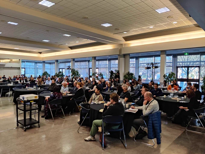 Photo of main room during opening keynote at CODS