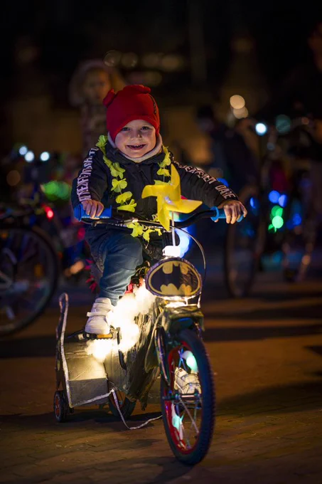 'Bicycle Light Parade' in The Hague: Child cycling