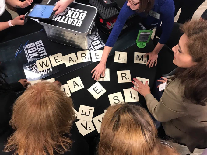 The final Puzzle - Teams in Virginia Beat the Box with Team Bonding