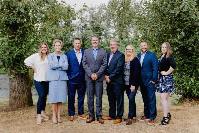 Oliver Insurance Team Photo