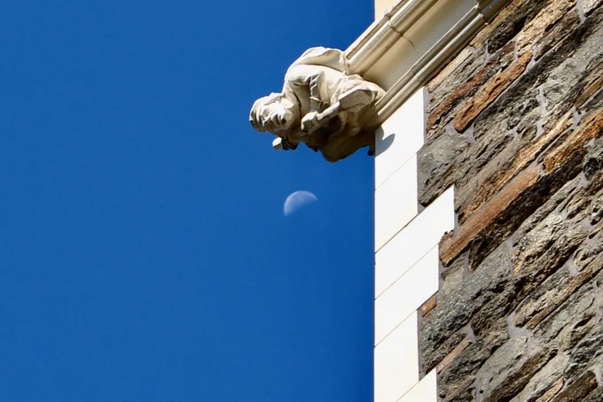 Moon and Grotesque, August 19th 2022. Photo by J. Hedberg
