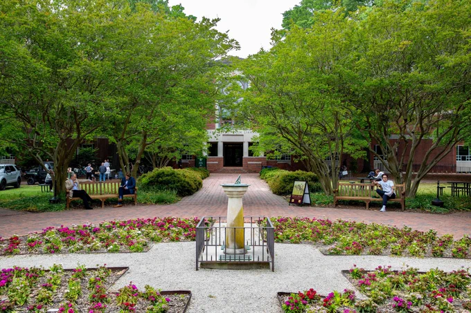 An image of the Munford Plaza with Swem Library behind it