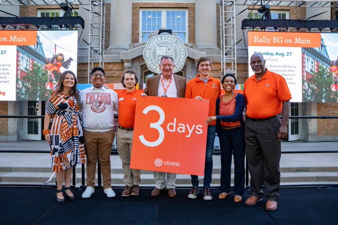 BGSU President Rogers and Provost Whitehead stand with Convocation speakers