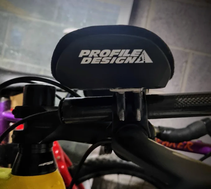 Aero bars mounted with aluminium pieces