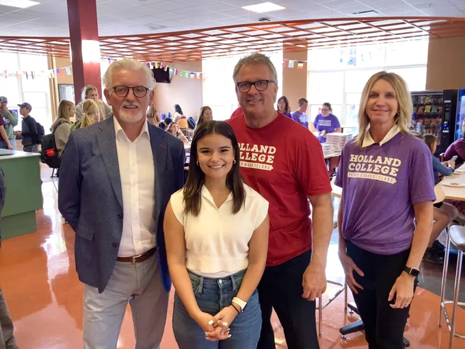 President Sandy MacDonald left stands with HCSU president, Shannon Watson, HC Vice President Doug Currie and HC Vice President Natalie Mitton in the Prince of Wales Cafeteria.